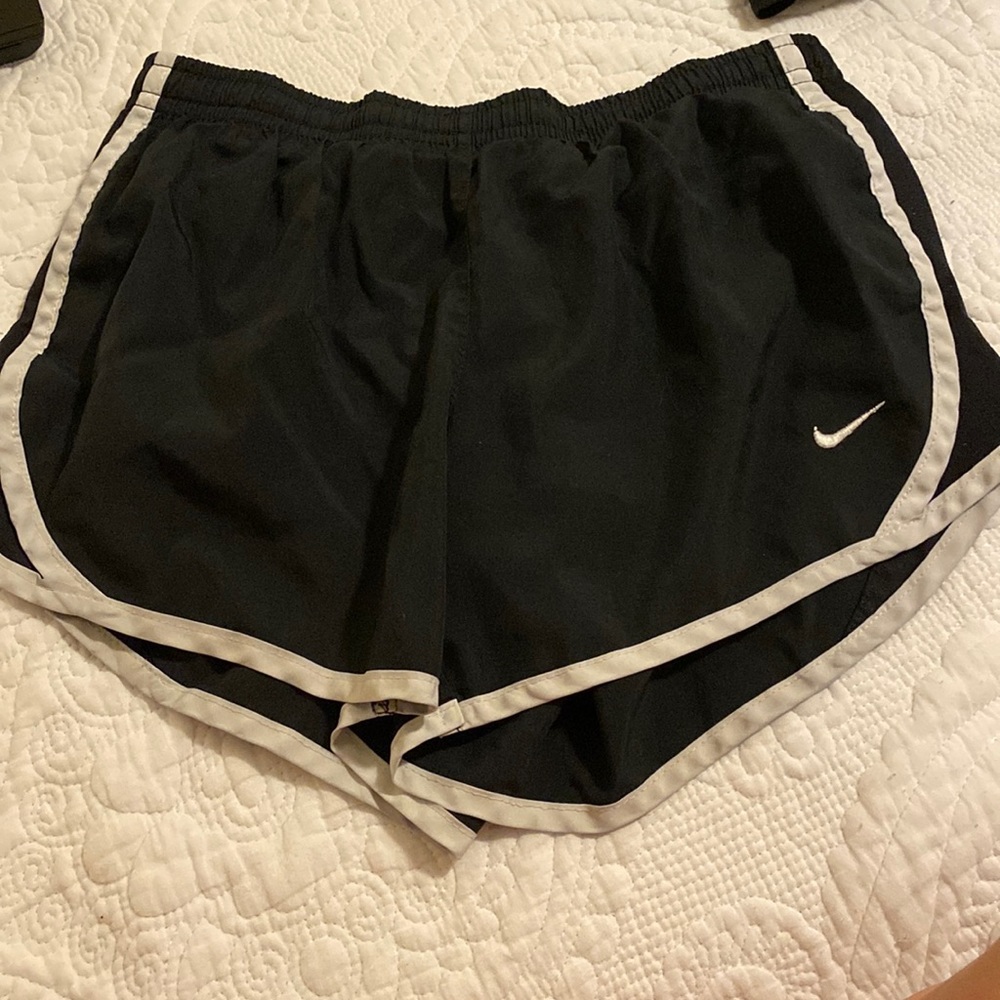 Girls youth size M black and white shorts!
